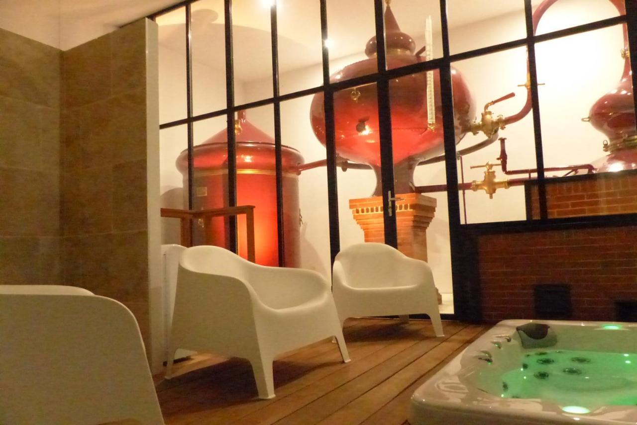 Bed and Breakfast L'Alambic De L'Estuaire Saint-Fort-sur-Gironde Экстерьер фото
